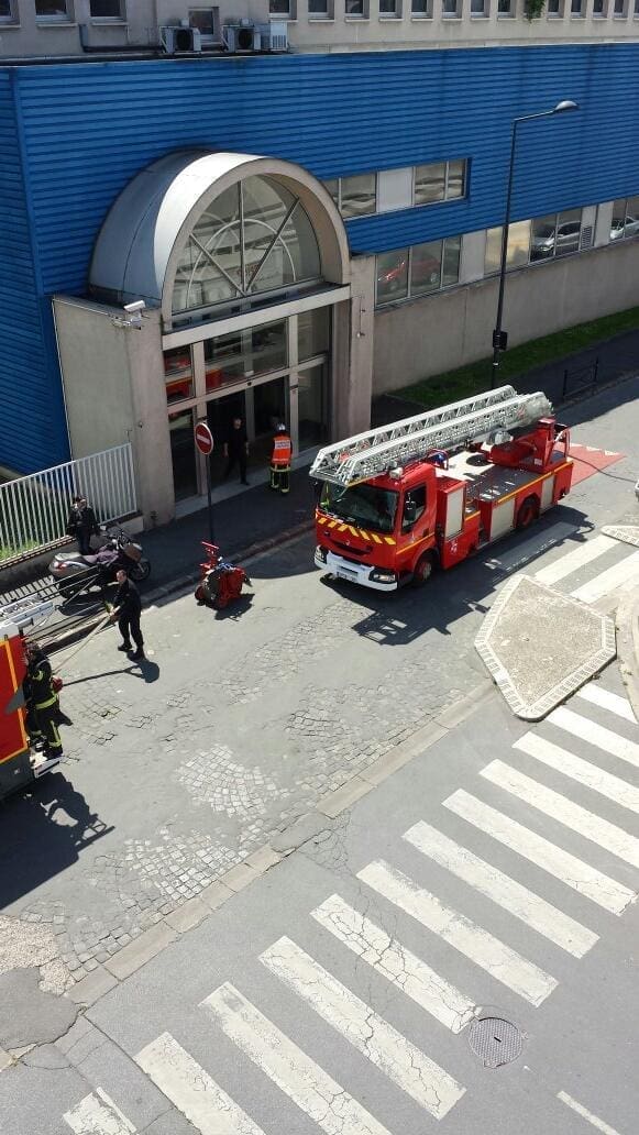 découvrez les coulisses de la production de secret story, une émission emblématique de la télé-réalité française. plongez dans les interventions des créateurs et des participants, et révélez les secrets derrière cet univers intrigant.