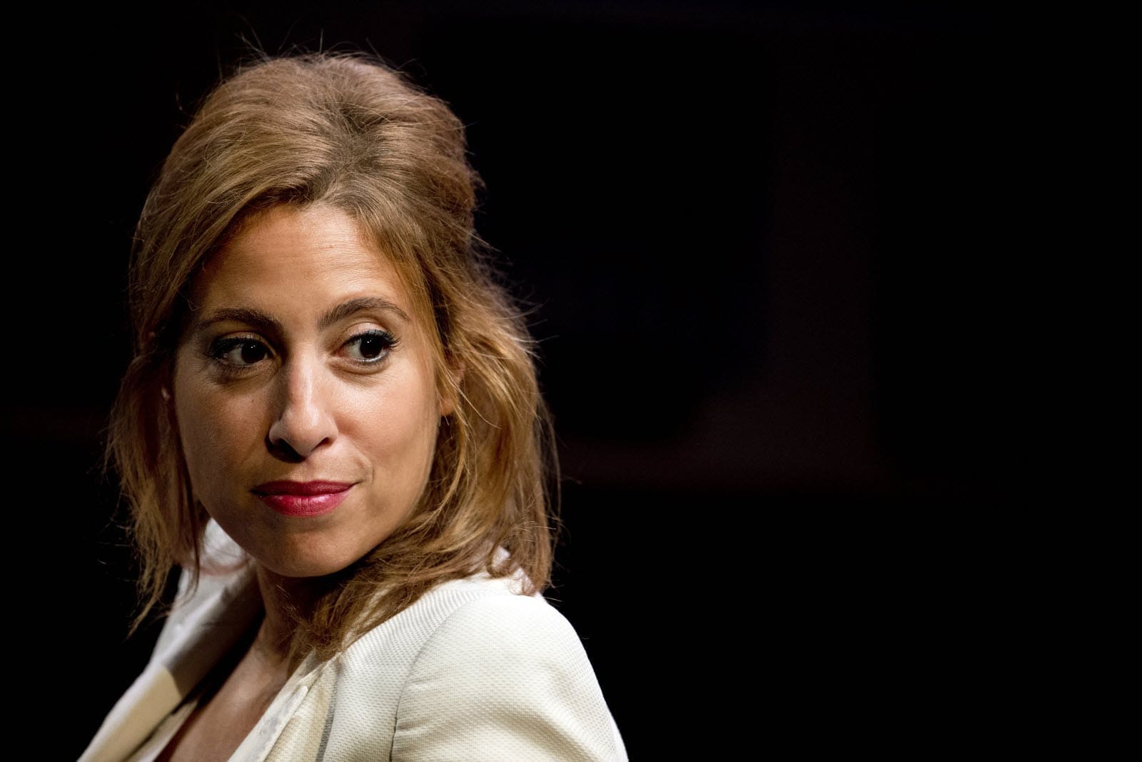 découvrez la dynamique entre léa salamé et raphaël glucksmann, deux figures emblématiques de la scène médiatique et politique française. explorez leur parcours, leurs idées et l'impact de leur engagement sur la société actuelle.