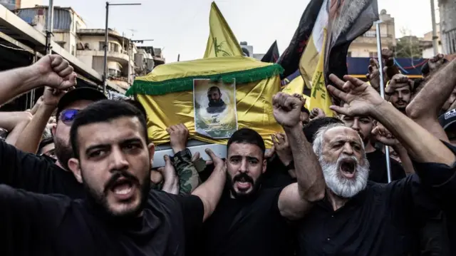 découvrez les derniers développements concernant les préparatifs israéliens face aux menaces iraniennes. analyse des stratégies militaires, politiques et diplomatiques mises en œuvre par israël pour assurer sa sécurité et contrer l'influence de l'iran dans la région.