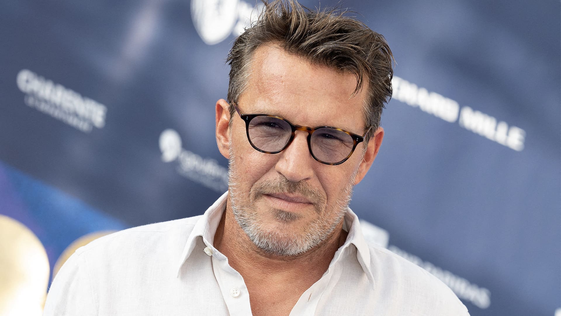 découvrez les dernières révélations de christophe beaugrand sur la saison 2025 de secret story. plongez dans les secrets bien gardés de cette nouvelle édition captivante et les anecdotes inédites de l'animateur. ne manquez pas les informations exclusives qui pourraient bouleverser l'univers de la télé-réalité.