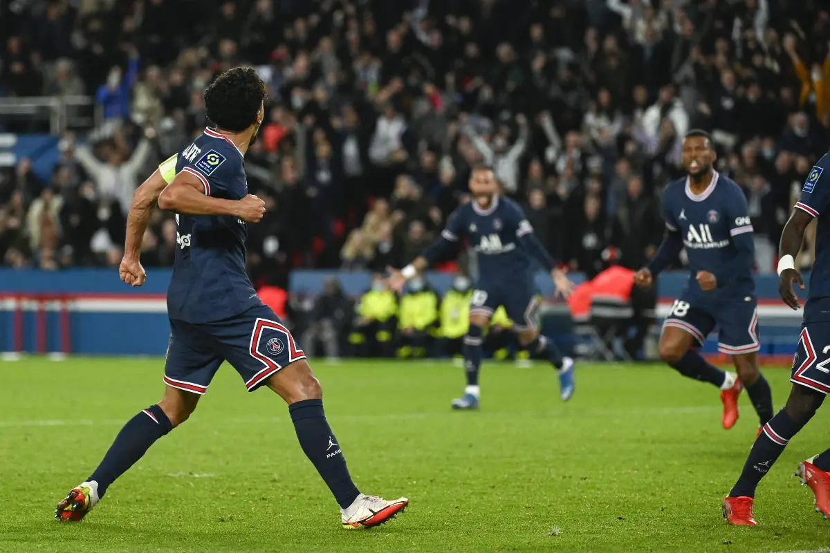 découvrez les secrets cachés du paris saint-germain, des stratégies de jeu aux coulisses du club, et plongez dans l'univers passionnant des stars du psg qui font rêver des millions de supporters.