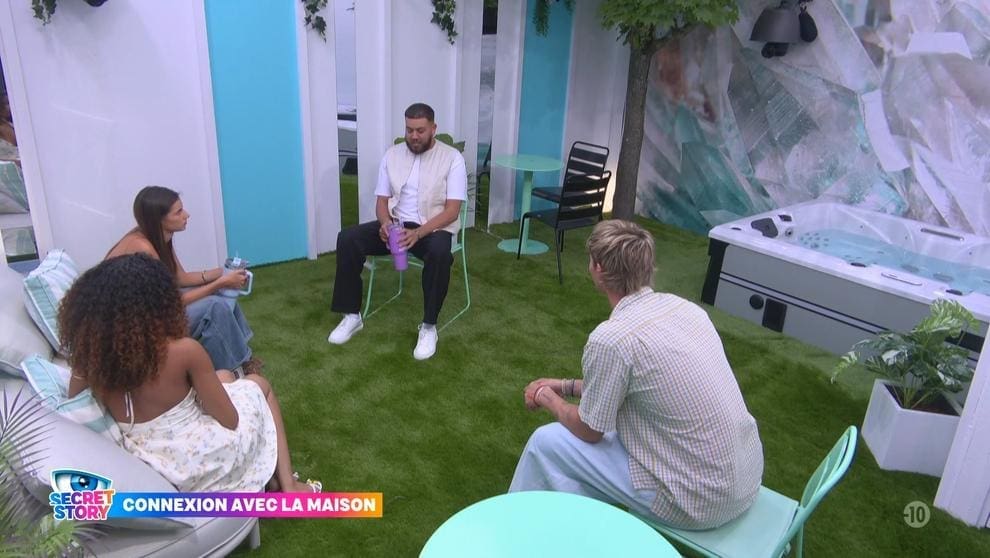 découvrez l'incroyable histoire de théo, victime d'un mystérieux incident dans la maison de cristal en 2025. plongez dans un univers captivant où le suspense et l'émotion se mêlent pour révéler les secrets enfouis dans ce lieu énigmatique.