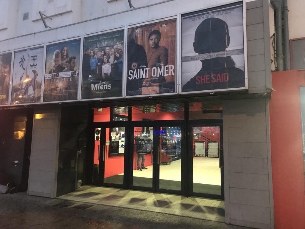 découvrez l'univers captivant de luchini à travers le film tourné dans le cotentin. plongez dans les paysages envoûtants et l'atmosphère unique de cette région, tout en admirant la performance de l'un des plus grands acteurs français.