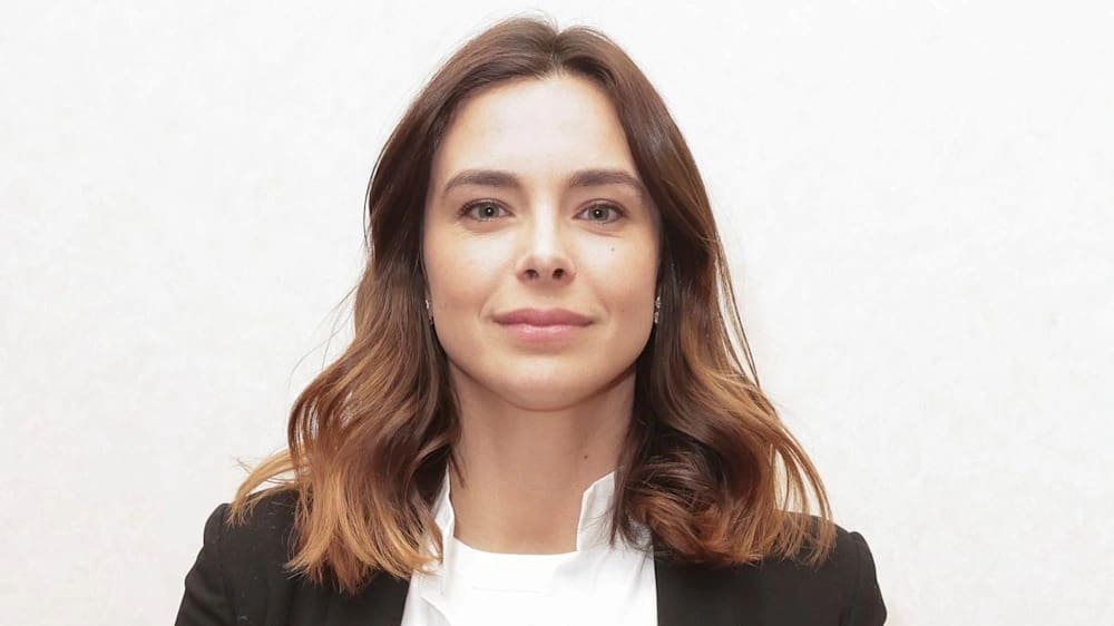 découvrez comment marianne, après son hospitalisation, revient plus forte que jamais. suivez son parcours inspirant de résilience et de détermination face aux défis de la vie.