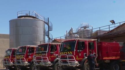 découvrez le quotidien captivant d'un pompier dans l'hérault, mêlant courage et dévouement. suivez également le regard de journalistes qui rapportent des histoires inédites sur cette profession héroïque. plongez dans l'univers des interventions d'urgence et des témoignages poignants.