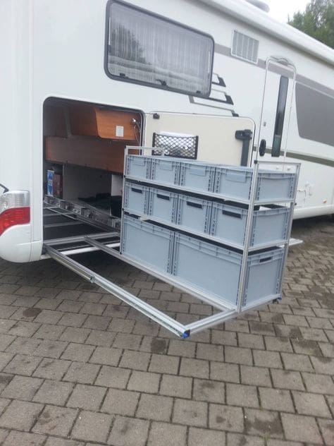 découvrez des solutions pratiques et efficaces pour optimiser le rangement dans votre camping-car. améliorez votre expérience de voyage en maximisant l'espace avec des astuces et des conseils de rangement adaptés.