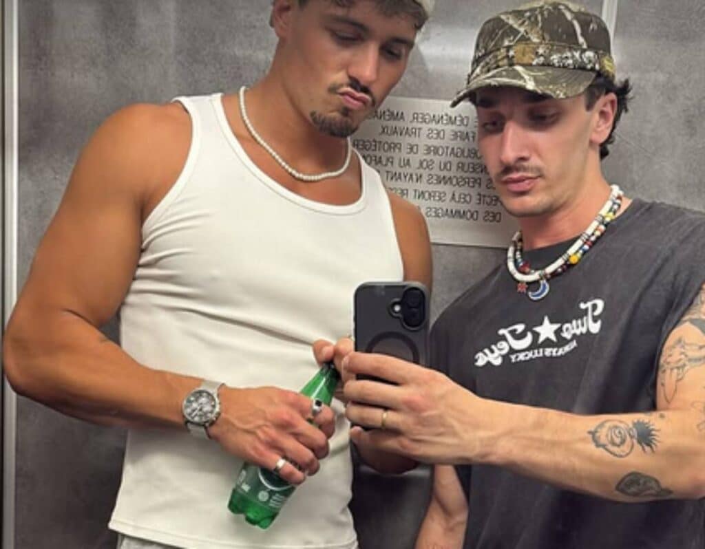 découvrez le résumé captivant de l'épisode du 9 juillet de secret story 2025, où les secrets sont révélés et les intrigues s'intensifient. ne manquez pas les moments forts et les rebondissements qui font de cette saison un véritable phénomène de télé-réalité !