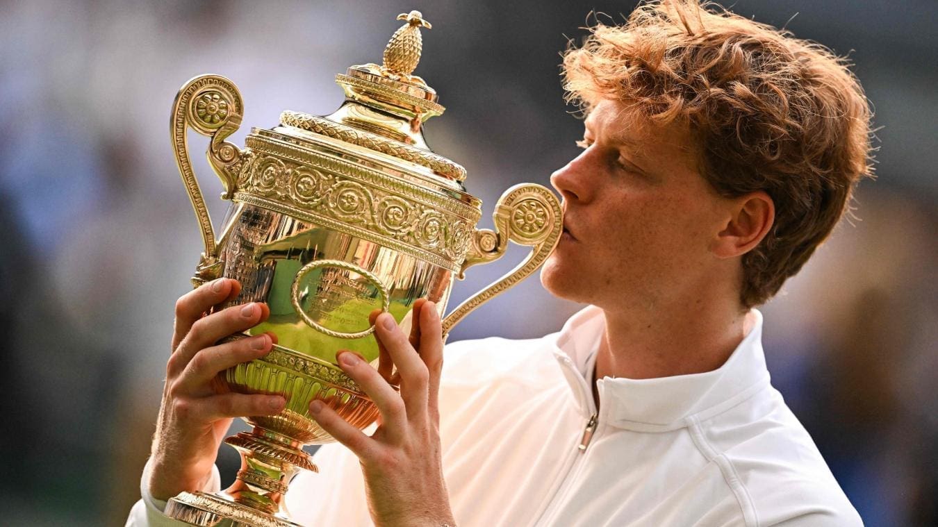 découvrez le secret révélé par sinner après son parcours impressionnant à wimbledon. plongez dans les coulisses de son succès et les astuces qui l'ont conduit à exceller sur le court.