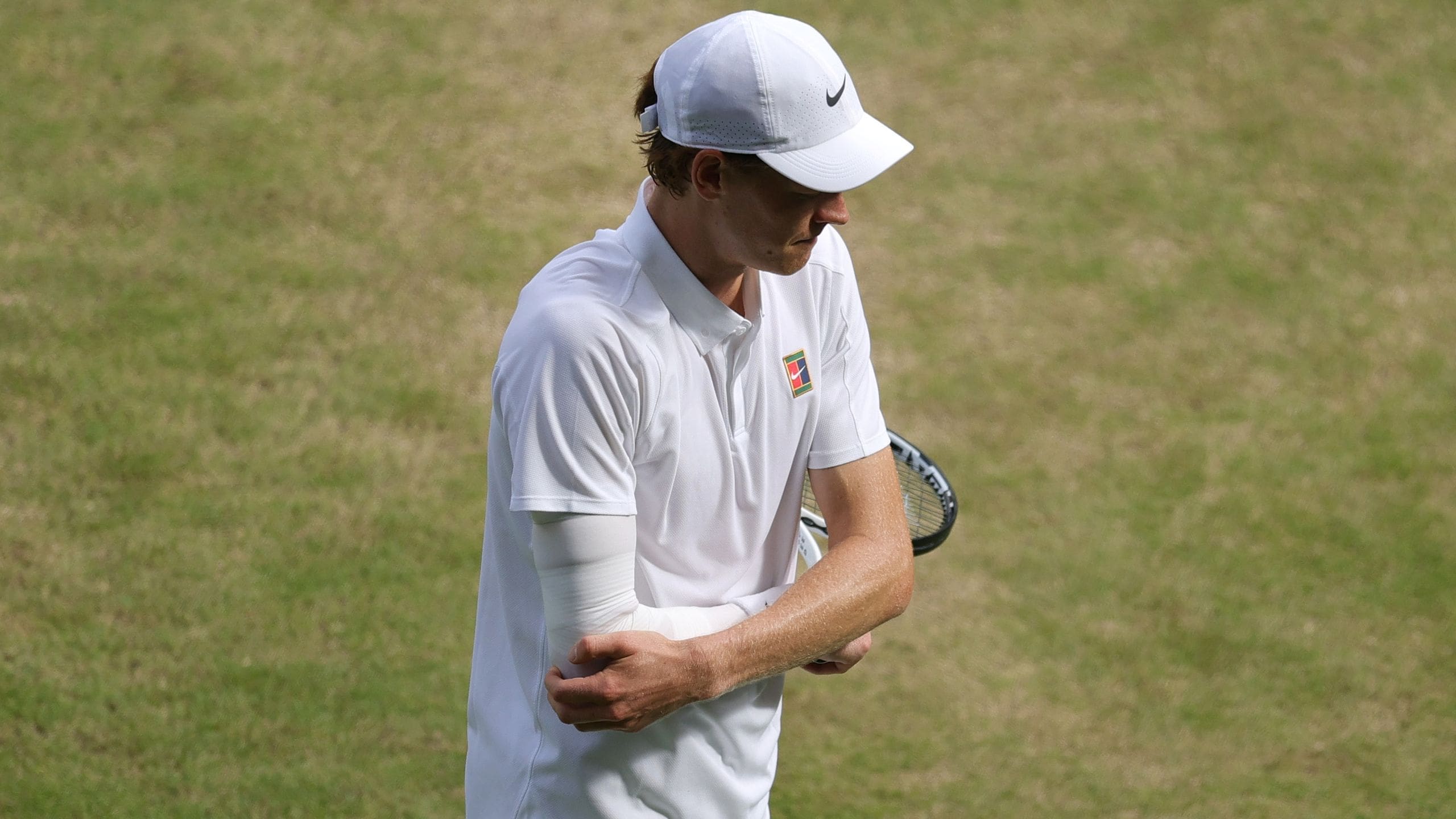 découvrez le secret révélé par sinner après son impressionnante performance à wimbledon. plongez dans les coulisses de son parcours et les stratégies qui l'ont mené au succès dans ce prestigieux tournoi.
