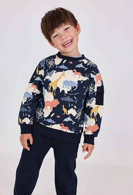 découvrez le lien fascinant entre les animaux et la marine nationale : rôles, histoires insolites et anecdotes étonnantes sur la présence animale dans la navy.