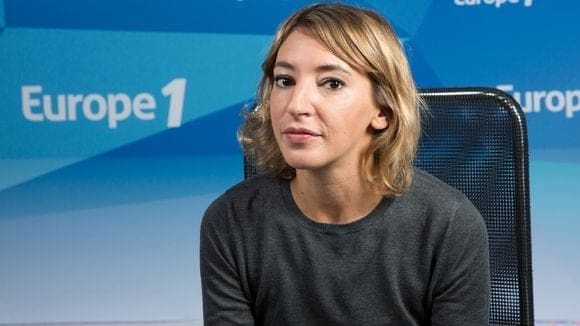 découvrez les détails de la plainte déposée par benjamin castaldi pour cyberharcèlement, les raisons de cette démarche et les réactions qui ont suivi dans les médias et sur les réseaux sociaux.