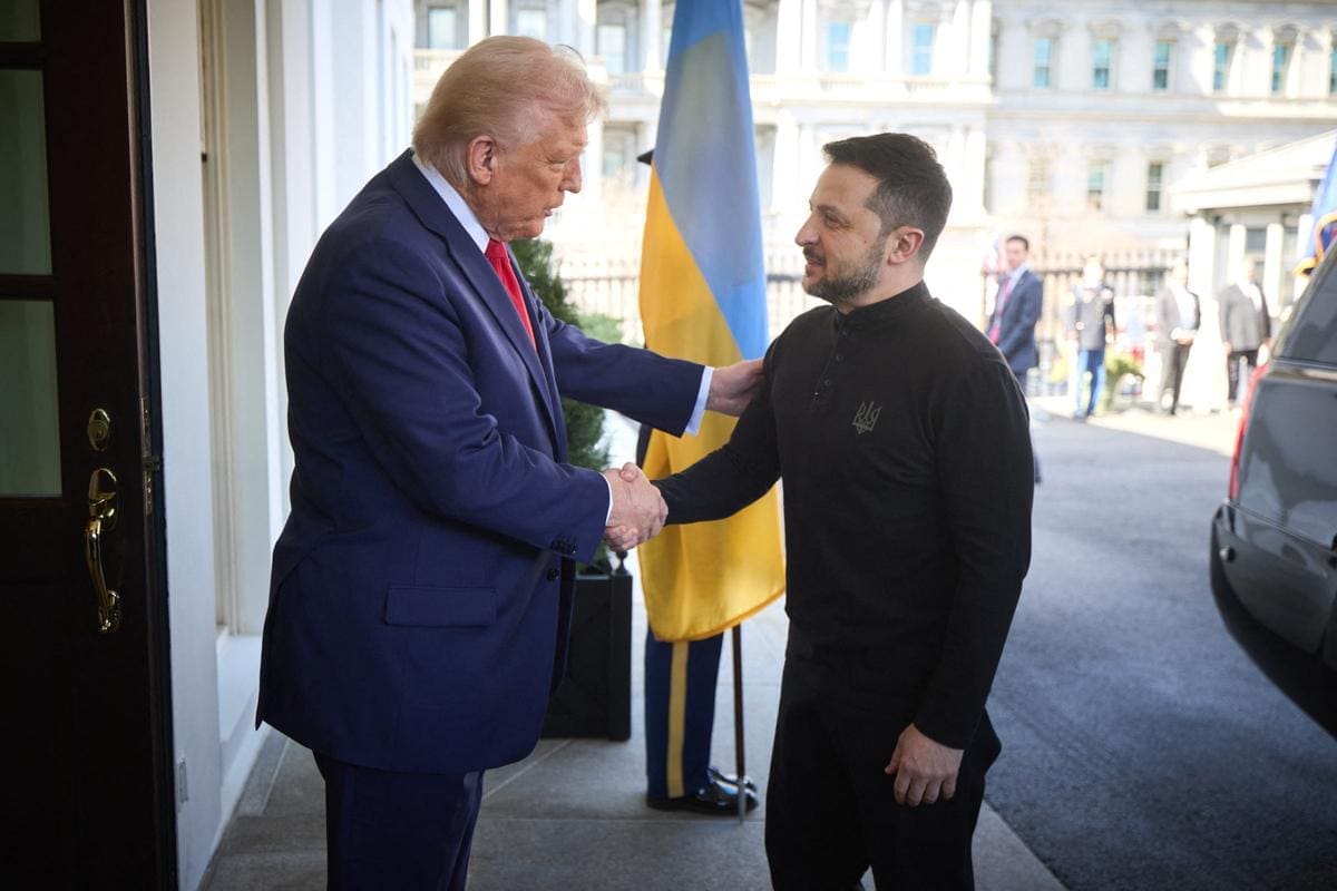 découvrez comment un possible complot entre trump et des acteurs européens pourrait menacer le président ukrainien zelensky. analyse des enjeux et des répercussions sur la situation internationale.