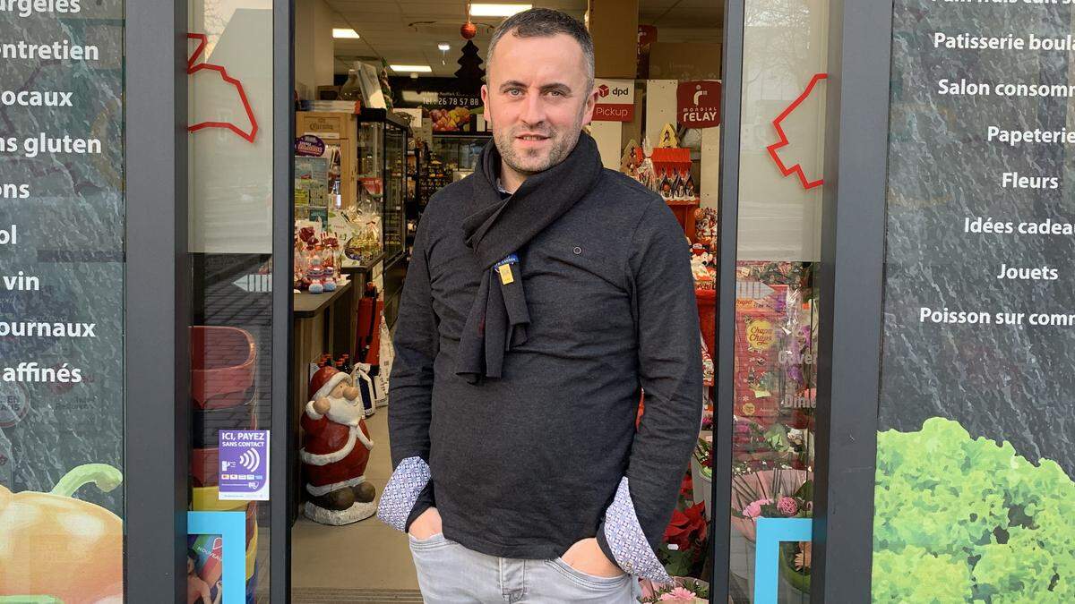 découvrez comment daniel partage ouvertement ses expériences de pertes financières et les leçons qu'il en tire pour aider les autres à éviter les mêmes erreurs.