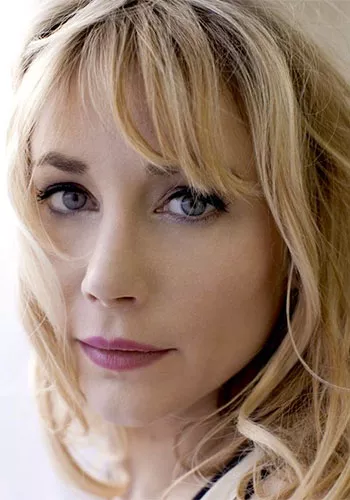 découvrez l'enfance de julie depardieu, actrice talentueuse et fille du célèbre gérard depardieu : son parcours, sa famille et les moments marquants de ses premières années.