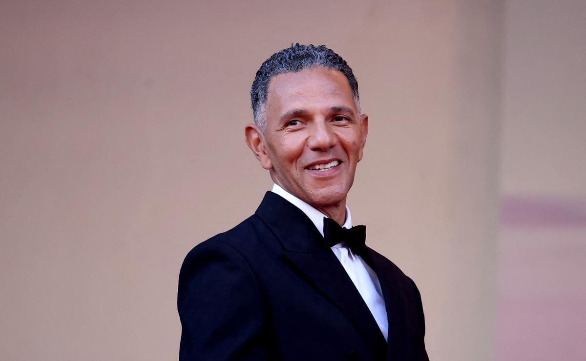 découvrez l'escapade inoubliable de sarah poniatowski et roschdy zem : une aventure unique, entre confidences et découvertes, pour un moment d'évasion et de partage.