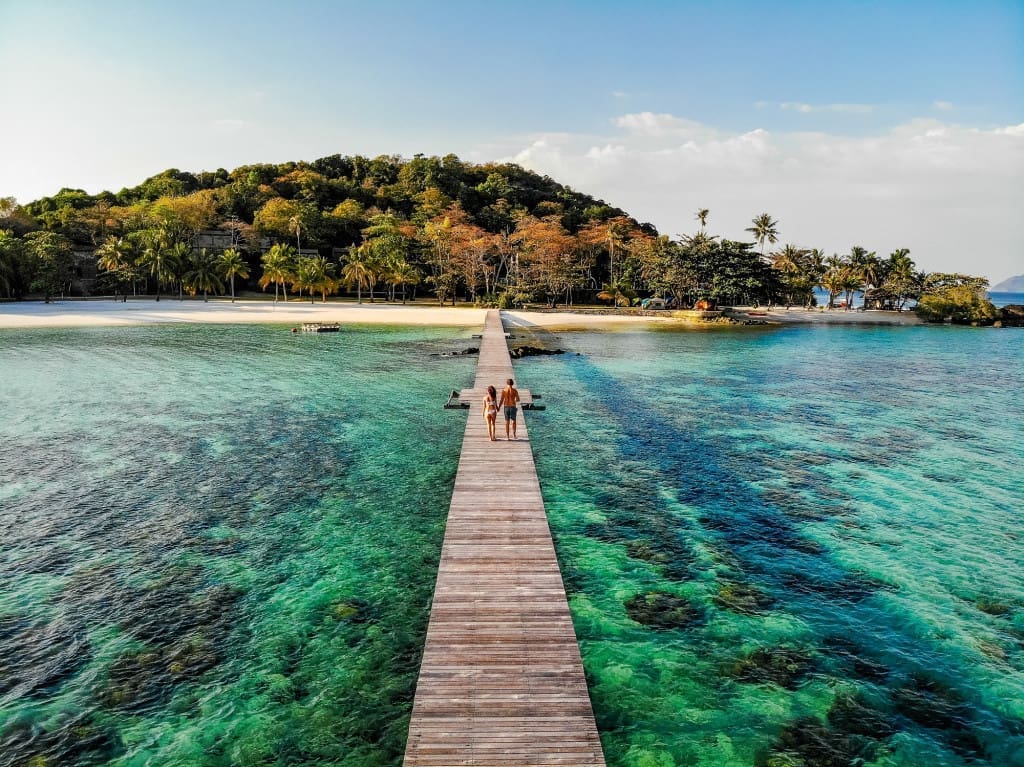 offrez-vous une lune de miel inoubliable sous les tropiques, où plages de sable fin, eaux turquoise et splendeurs naturelles se rencontrent pour créer des souvenirs magiques. explorez des destinations exotiques, savourez des moments de romantisme et laissez-vous envoûter par la beauté de chaque instant.