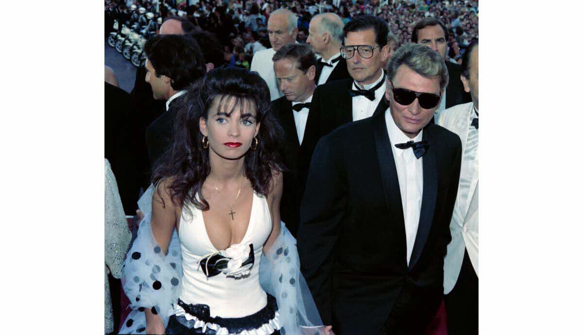 découvrez tous les détails sur le mariage d'adeline blondieau : date, lieu, invités et moments inoubliables de cette cérémonie de rêve.