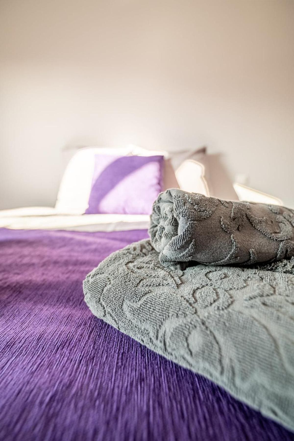 découvrez pontarlier, perle du doubs, une ville au riche patrimoine située au cœur du haut-doubs, célèbre pour ses paysages naturels, son histoire fascinante et son authenticité.