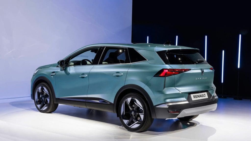 découvrez la renault symbioz : un suv innovant, spacieux et connecté, qui allie design élégant, technologies avancées et confort optimal pour tous vos trajets quotidiens.