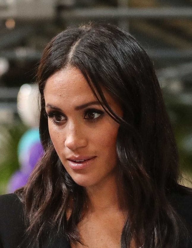 découvrez les secrets de beauté de meghan markle : astuces soins, maquillage naturel et conseils pour un teint éclatant comme la duchesse de sussex.