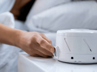 découvrez les causes possibles et les solutions au sifflement dans l'oreille gauche, aussi appelé acouphène. informez-vous sur les symptômes, les traitements et les conseils pour soulager cette gêne auditive.