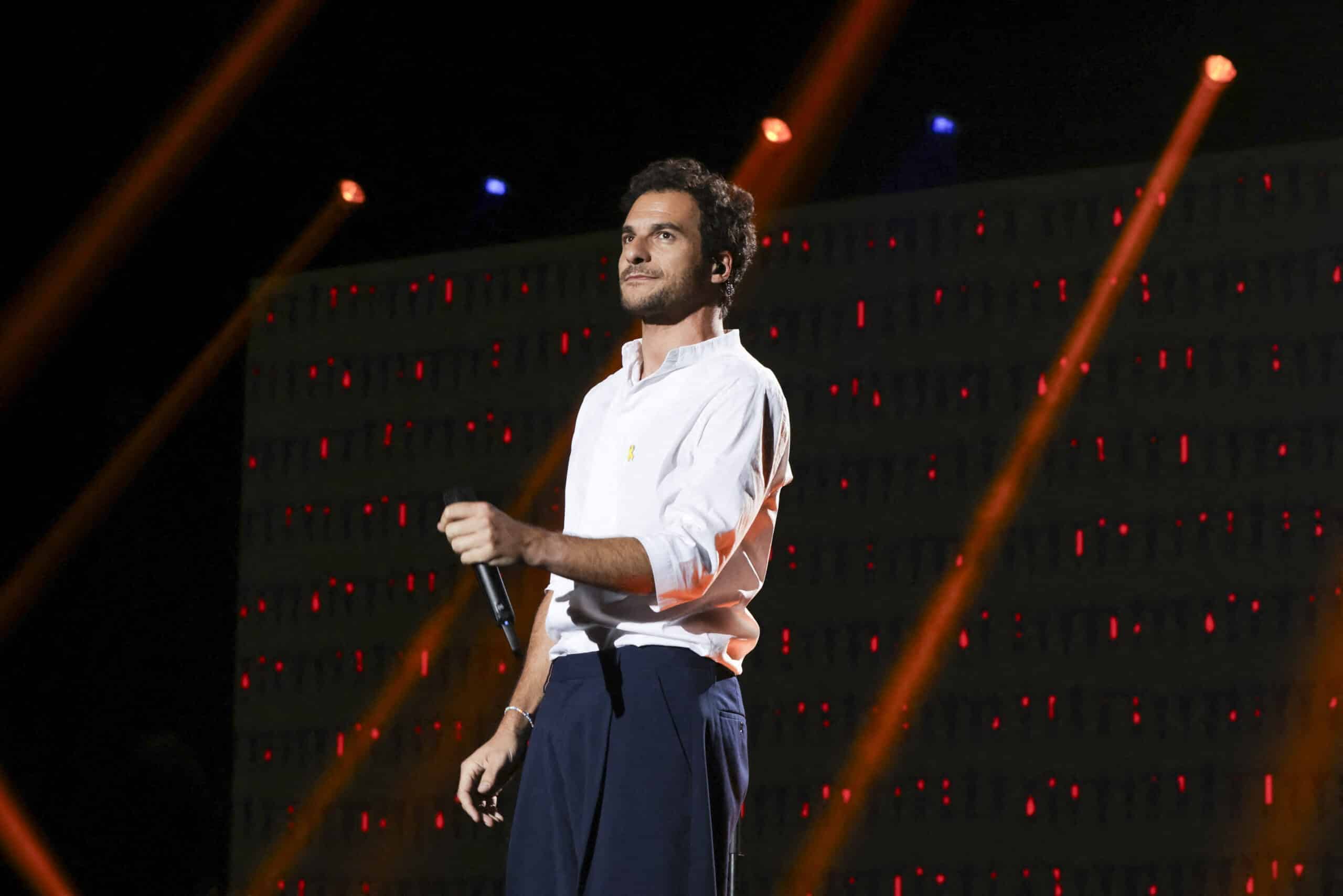 découvrez la réaction d'amir face aux boycotts et critiques, son point de vue sur la controverse et les réponses aux détracteurs. analyse de sa prise de parole et de son impact.