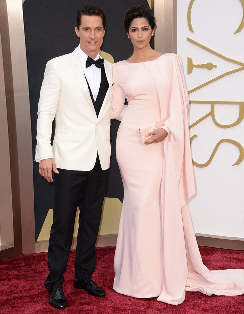 découvrez l'histoire d'amour éternel entre matthew mcconaughey et camila alves : leur rencontre, leurs secrets de longévité et les moments forts de leur couple emblématique.
