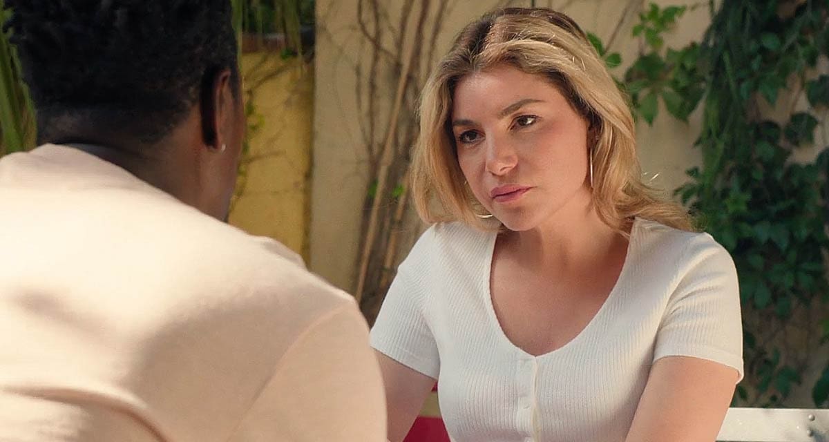 découvrez comment contacter en toute discrétion léa idriss. obtenez les informations secrètes et conseils pour entrer en contact de manière confidentielle.