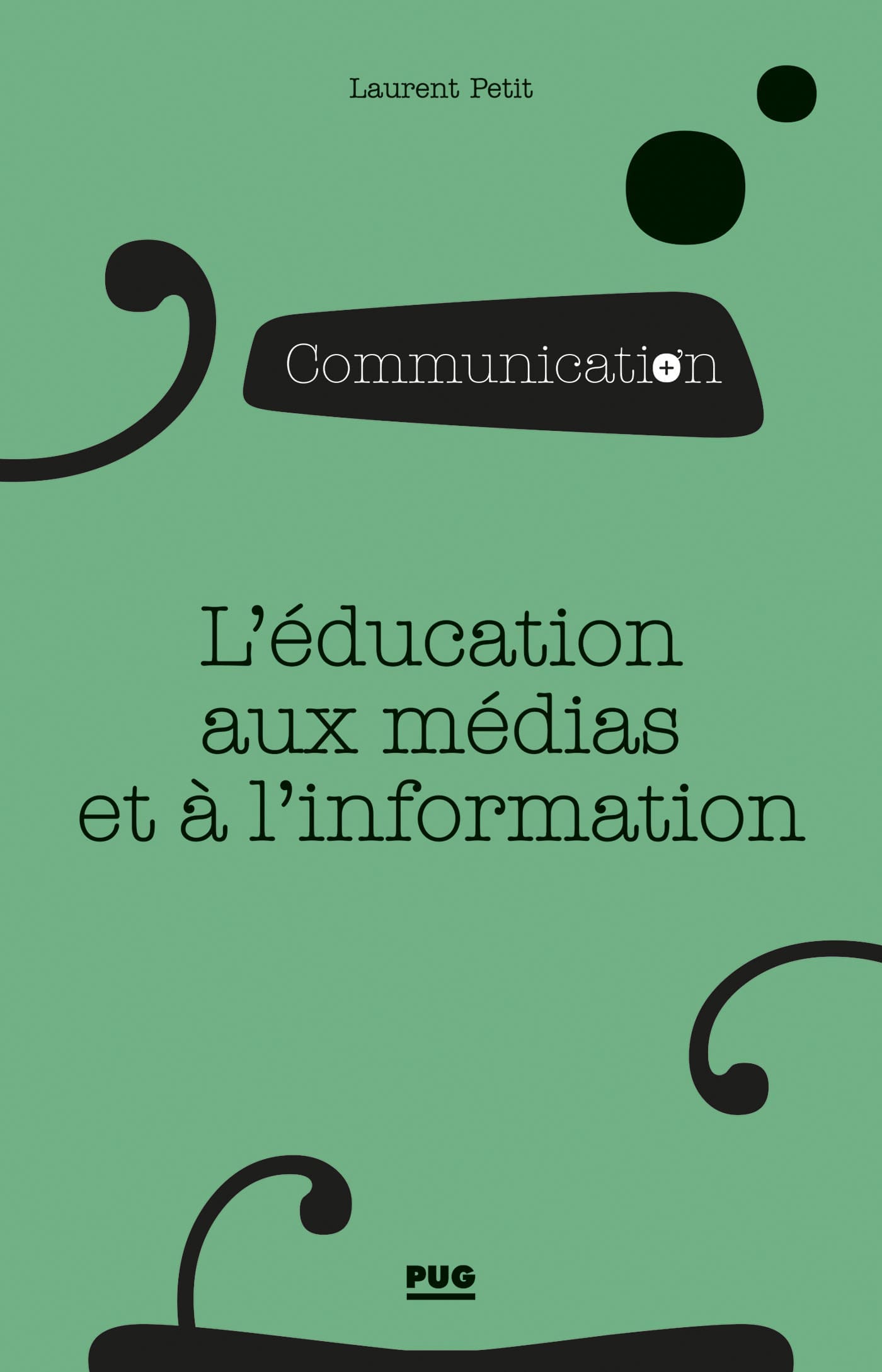 découvrez comment l'instruction et les médias interagissent pour façonner l'éducation, transmettre l'information et influencer la société à l'ère numérique.