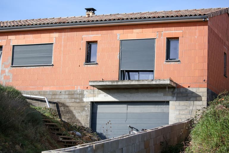 découvrez les dernières critiques et analyses autour de l’affaire jubillar et du mystère entourant la disparition de delphine. informations, témoignages et réactions sur cette enquête qui passionne l’actualité.