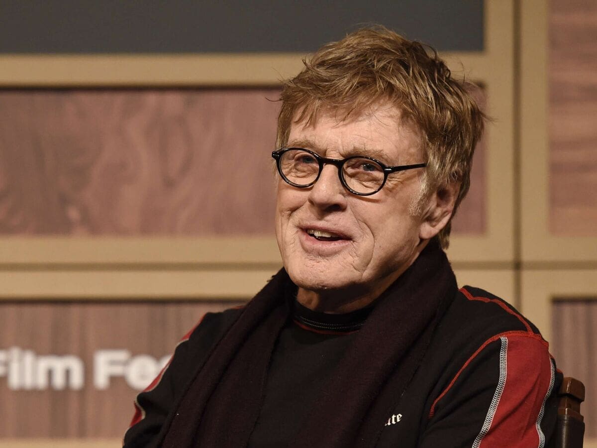 découvrez comment meryl streep a rendu un vibrant hommage à robert redford, saluant sa carrière exceptionnelle et leur collaboration au cinéma.