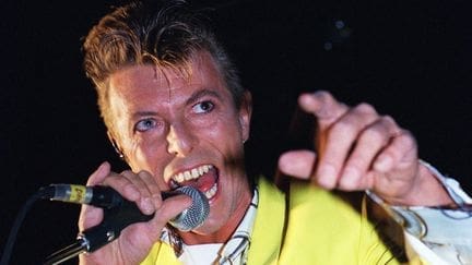 découvrez un projet méconnu de david bowie, explorant une facette inattendue de l’artiste emblématique. plongez dans l’histoire, les influences et les secrets de cette œuvre singulière à travers notre article.