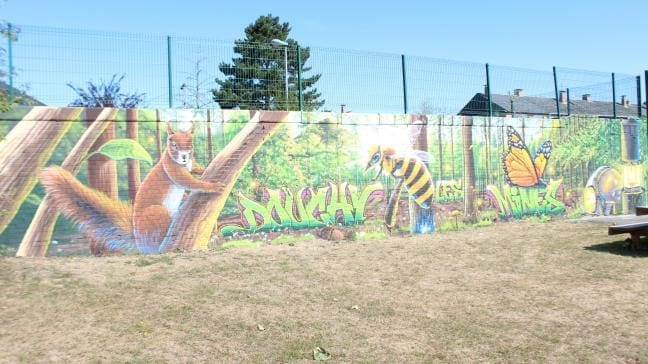 découvrez les détails du vol de 17 000 euros survenu à douchy : circonstances du cambriolage, enquête en cours et réactions des habitants.