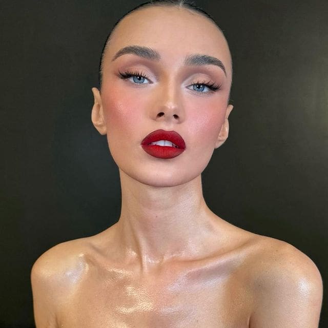 découvrez nos meilleures astuces pour obtenir une peau impeccable : conseils beauté, routine naturelle et soins adaptés à tous types de peau pour un teint éclatant !