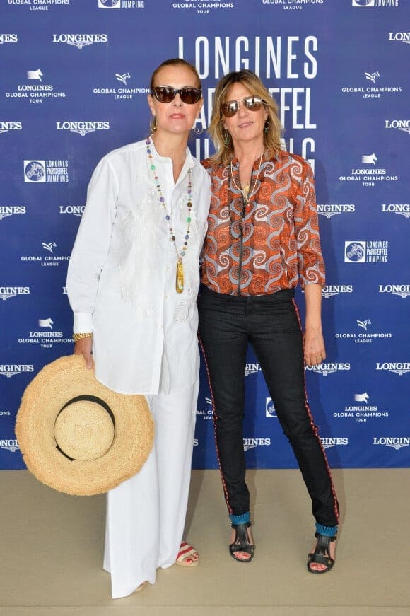 découvrez les confidences de carole bouquet sur sa nouvelle coupe de cheveux et son engagement écologique. l'actrice partage ses inspirations beauté et ses actions en faveur de l'environnement.