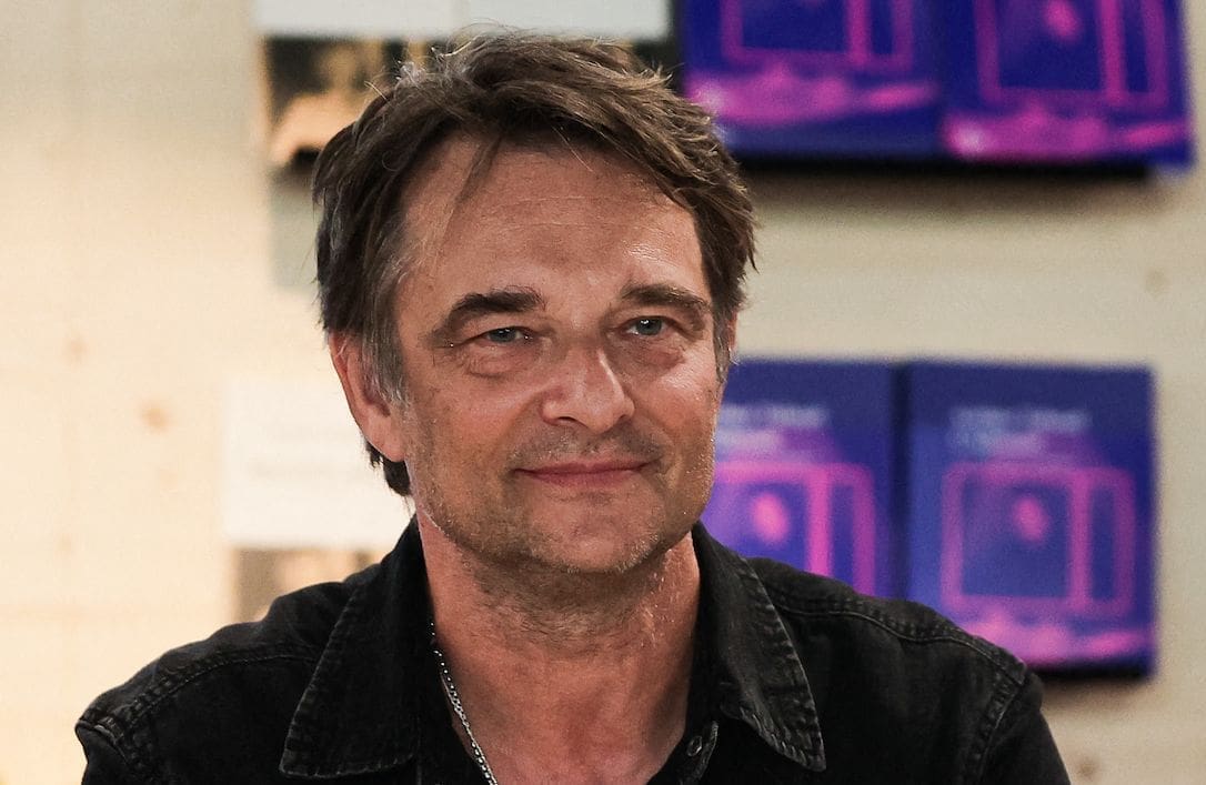 découvrez toutes les informations sur les fils de johnny hallyday : leur biographie, leur actualité, et leur héritage artistique et familial.