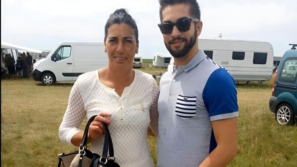 découvrez la maison et la vie en caravane de kendji girac, le chanteur à succès, entre traditions et modernité. immersion unique dans son univers familial et authentique.