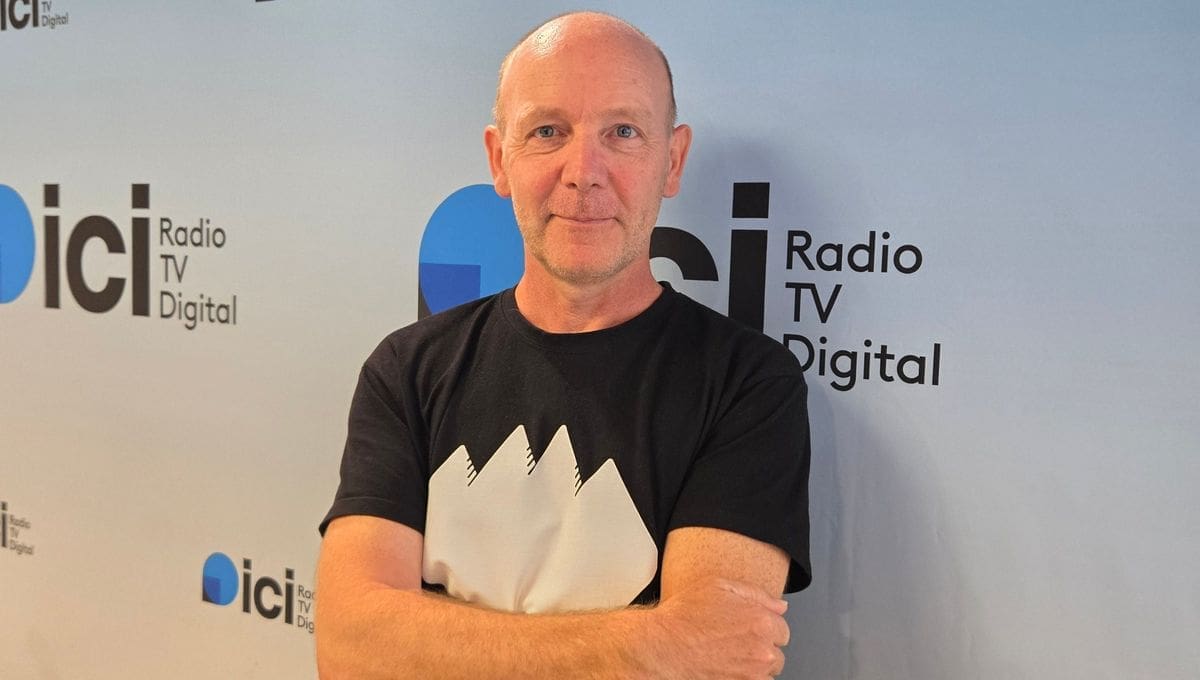 découvrez les mésanges à travers le regard d'antoine lanciaux : portraits, comportements et conseils pour observer et protéger ces oiseaux fascinants dans leur habitat naturel.