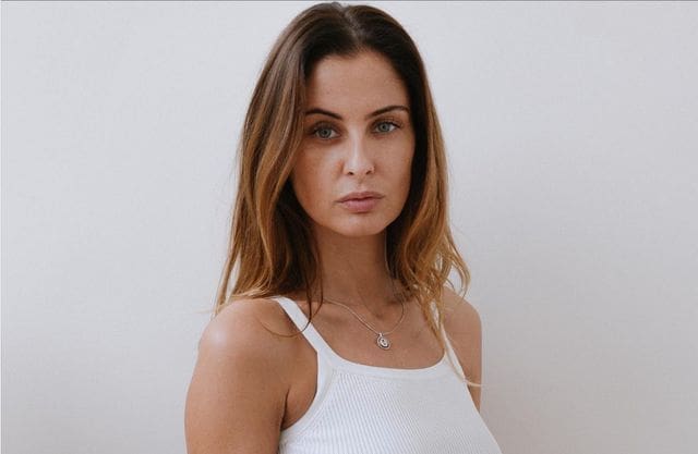 découvrez la méthode forme de malika ménard : conseils, exercices et astuces pour adopter une routine bien-être efficace et garder la motivation au quotidien.