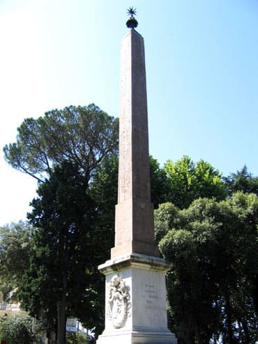 découvrez l'histoire fascinante de l'obélisque d'antinoüs, monument antique égyptien situé à rome, dédié au favori de l'empereur hadrien. informations, origines et anecdotes sur ce site emblématique.