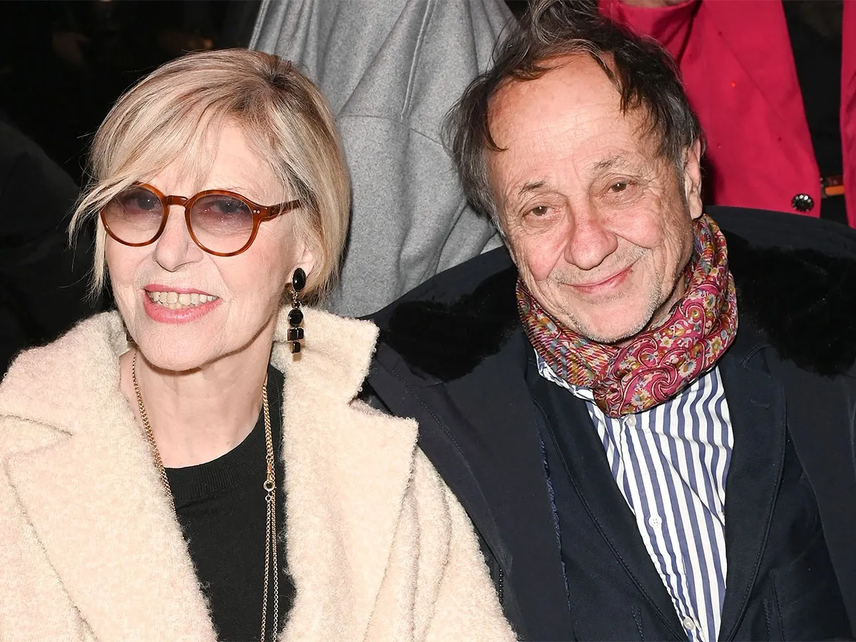 découvrez tous les secrets de l'amour passionné entre chantal et michel, une histoire pleine de rebondissements, de confidences et d'émotions. leurs secrets enfin dévoilés !