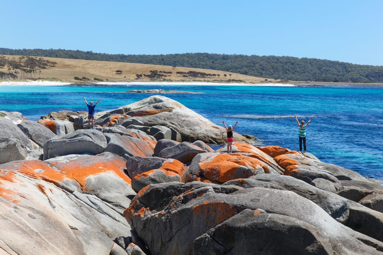 découvrez les secrets cachés de l’australie : ses paysages insolites, sa faune unique, ses traditions ancestrales et les expériences incontournables à vivre dans ce pays fascinant.