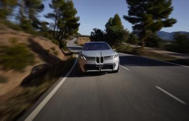 découvrez la première révélation de la bmw m3 électrique, une révolution alliant performance sportive et innovation électrique pour une conduite inédite.