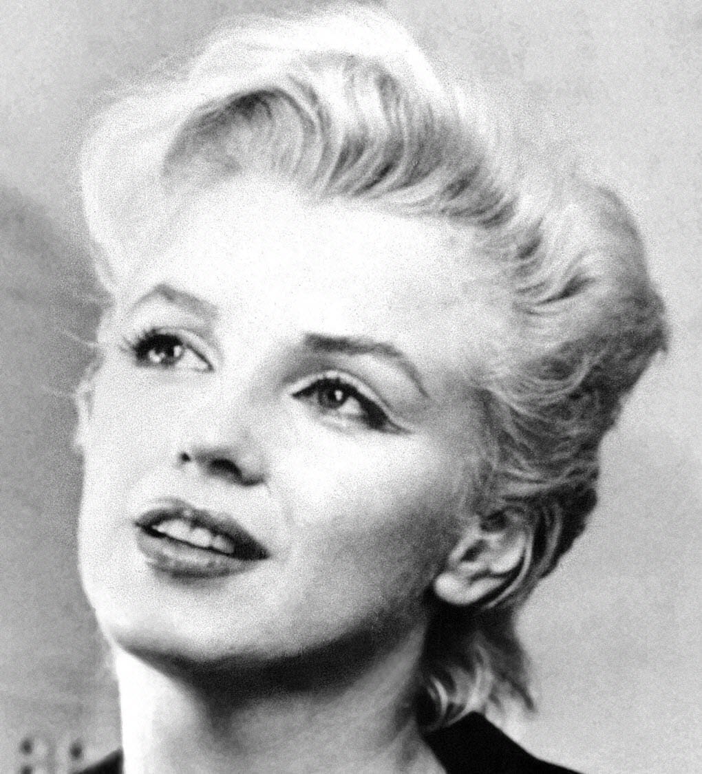 découvrez le pas iconique de marilyn monroe, symbole d'élégance et de charme intemporel, qui a marqué l'histoire du cinéma et de la mode.