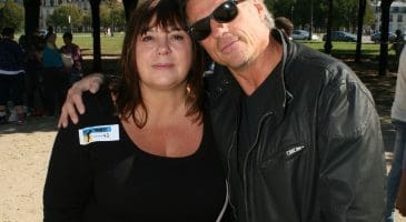 découvrez pourquoi michèle bernier a choisi de ne plus célébrer l'anniversaire de bruno gaccio, révélant des raisons personnelles et touchantes.