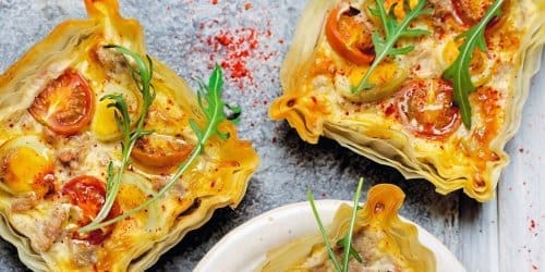 découvrez nos astuces et secrets pour réussir votre pâte filo maison, fine et croustillante, idéale pour toutes vos recettes gourmandes.