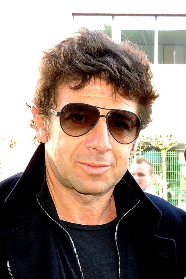 découvrez patrick bruel dans un rôle inédit d'agent secret, prêt à tout pour déjouer une conspiration mondiale dans le thriller captivant 'menace imminente'.