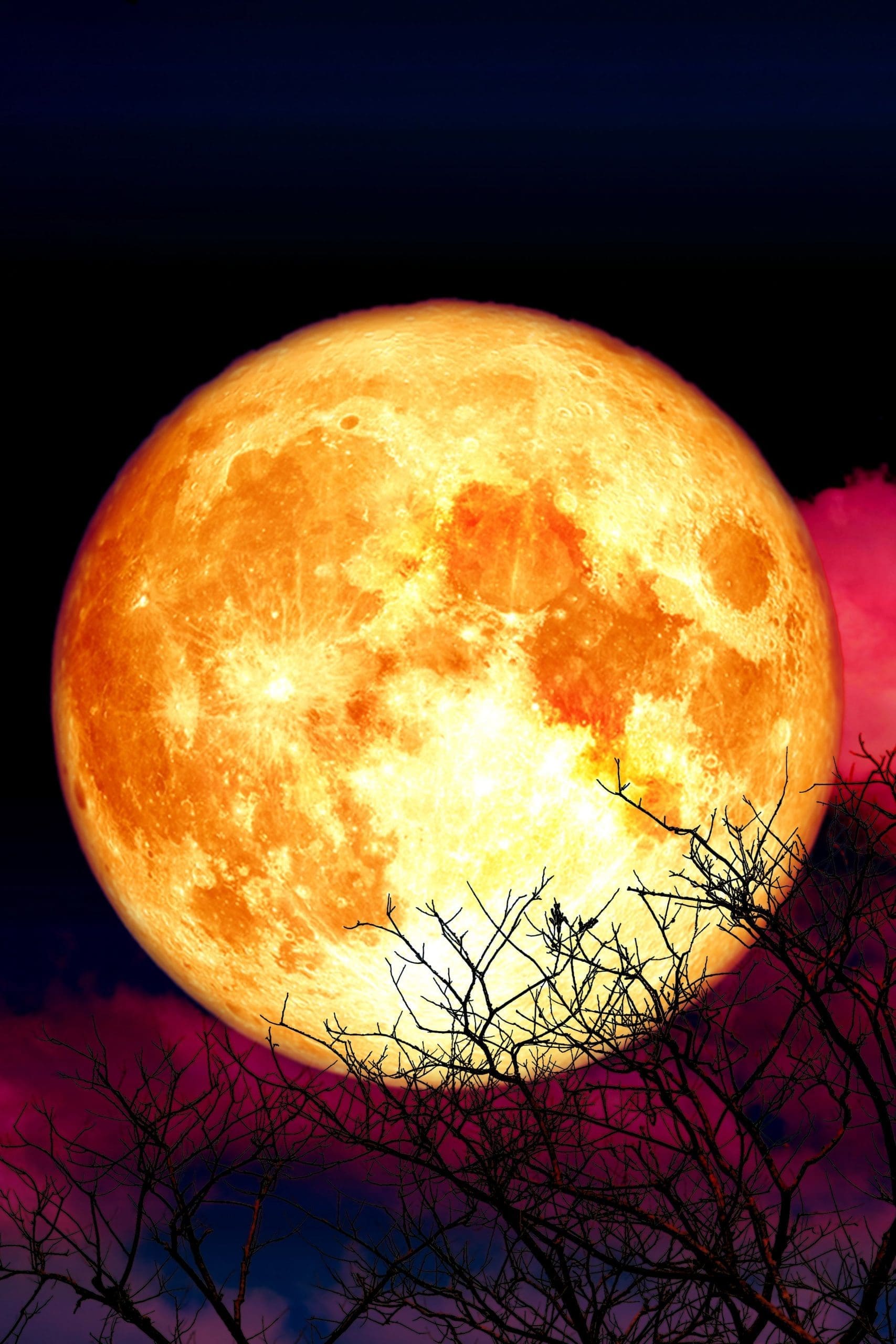 découvrez tout sur la pleine lune de juillet 2024 : dates, significations et influences sur votre signe astrologique.