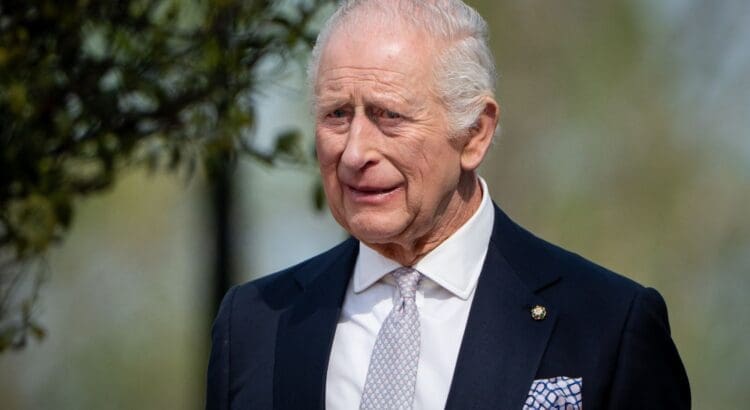 découvrez enfin le secret de charles ! plongez dans une révélation surprenante qui dévoile tout ce que vous ignoriez sur ce mystère bien gardé.