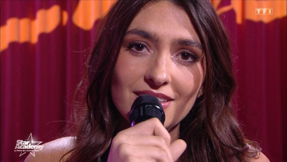 découvrez comment ema enflamme la scène avec sa performance secrète dans star academy 2025, un moment inoubliable qui captive tout le public.